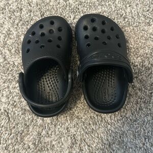 Crocs! Like new black size 4